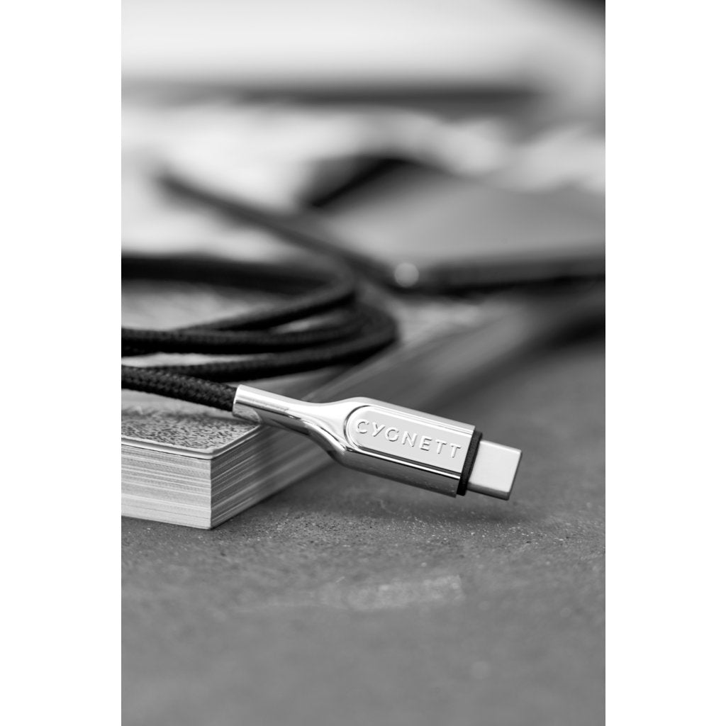 Cygnett Armoured Braided USB-C to USB-C Cable 10cm Black